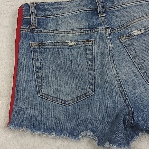 Joe's Blue Medium Wash Faded Distressed Five Pocket Mid Rise Raw Hem Jean Short - Picture 10 of 14